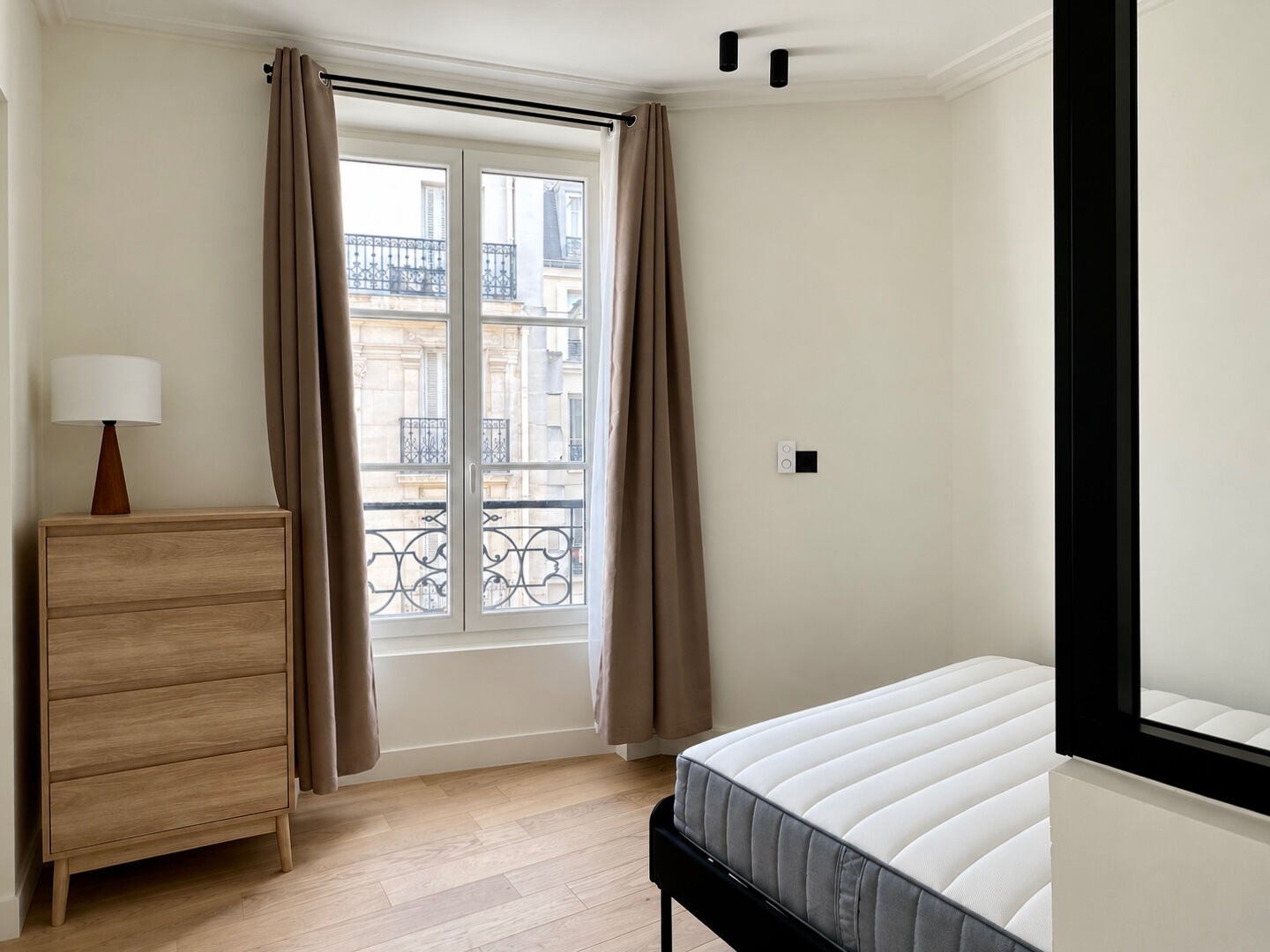 Flat Rue du Docteur Heulin in Paris
