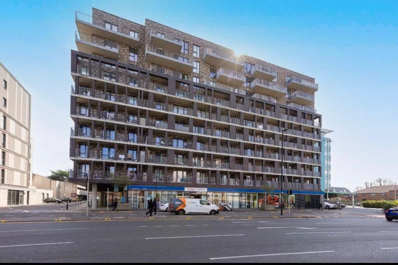 Flat Windsor Road in Slough