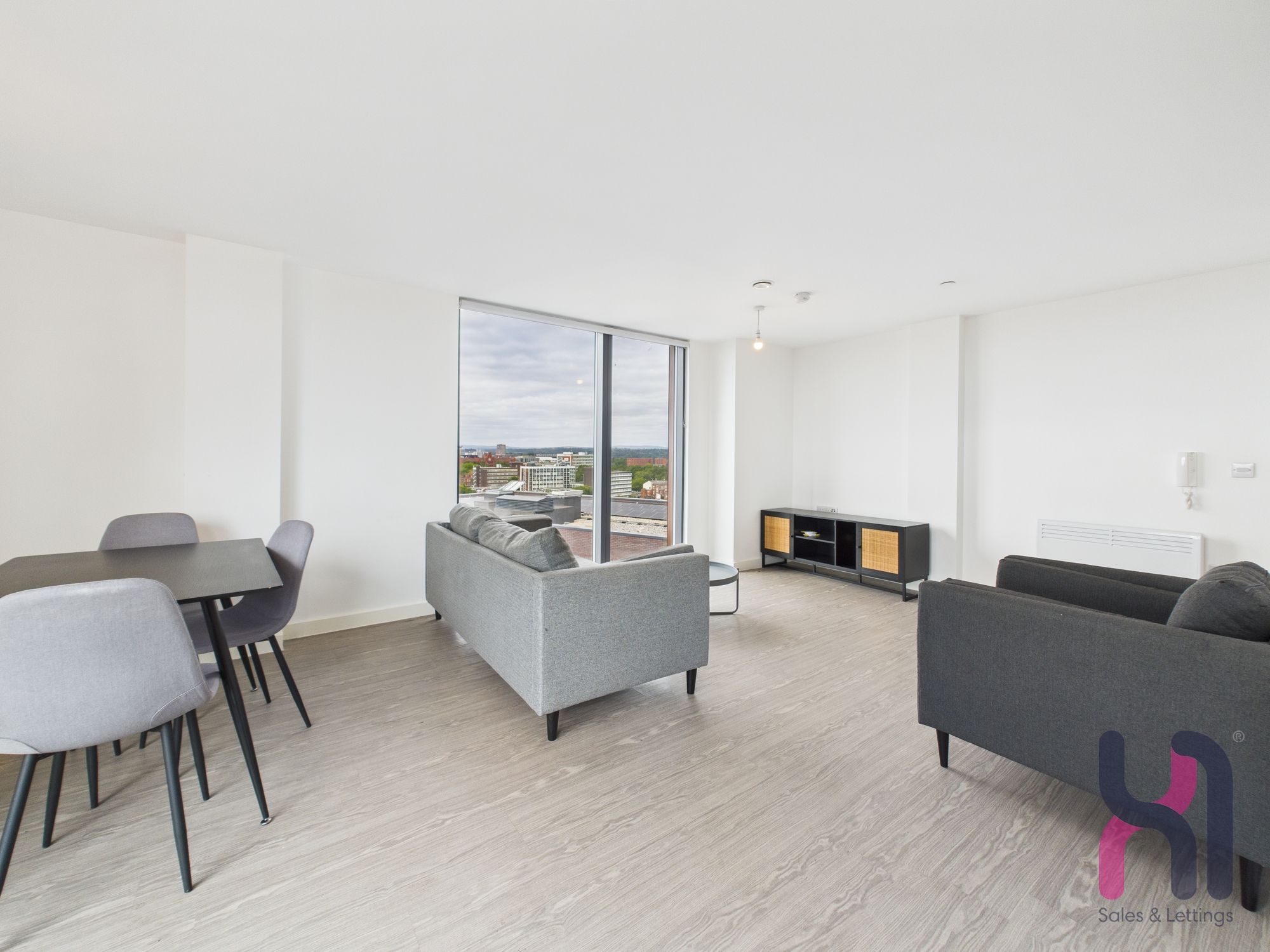 Flat Oldfield Road in Salford