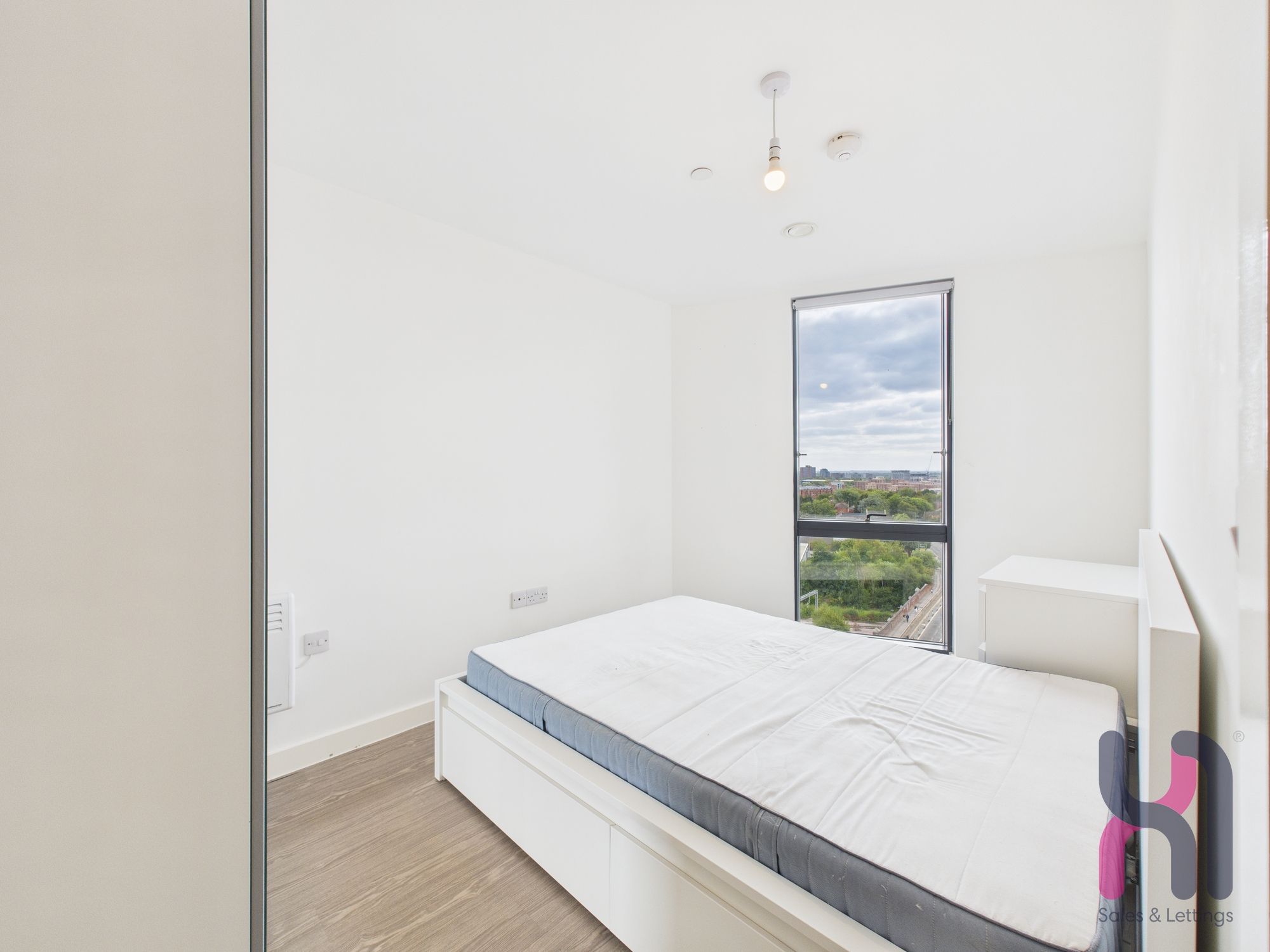 Flat Oldfield Road in Salford