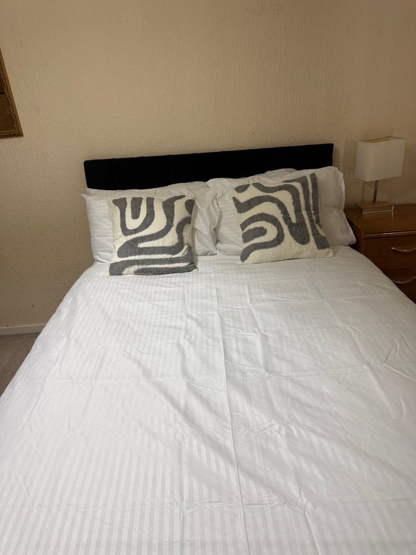 Room St. Mungo Place in Glasgow