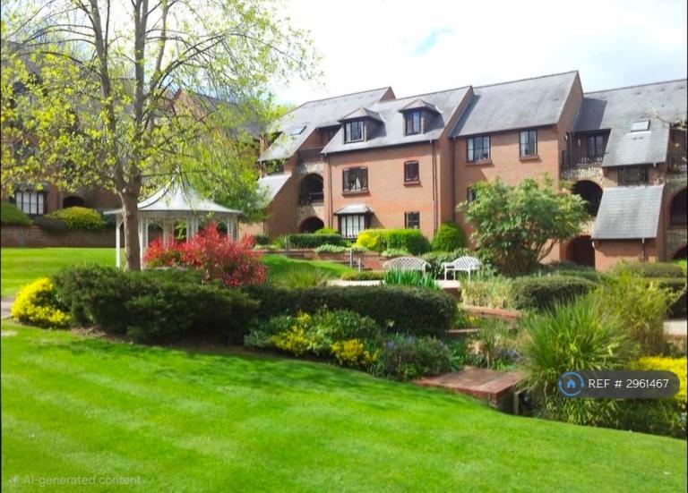 Flat Dolphin Court in Loudwater