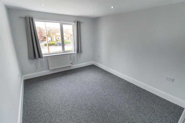 Flat Cromer Road in Royal Leamington Spa