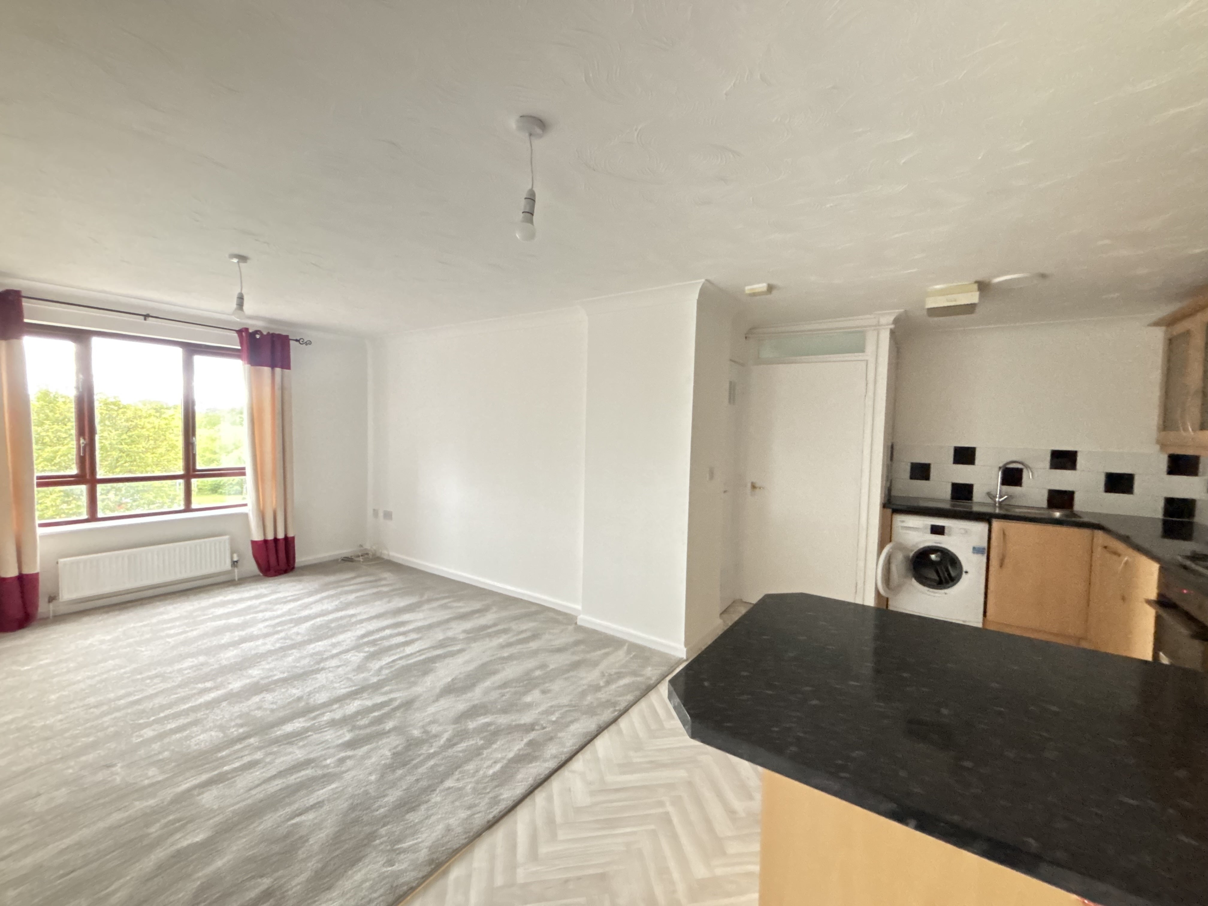Flat Chaffron Way in Milton Keynes