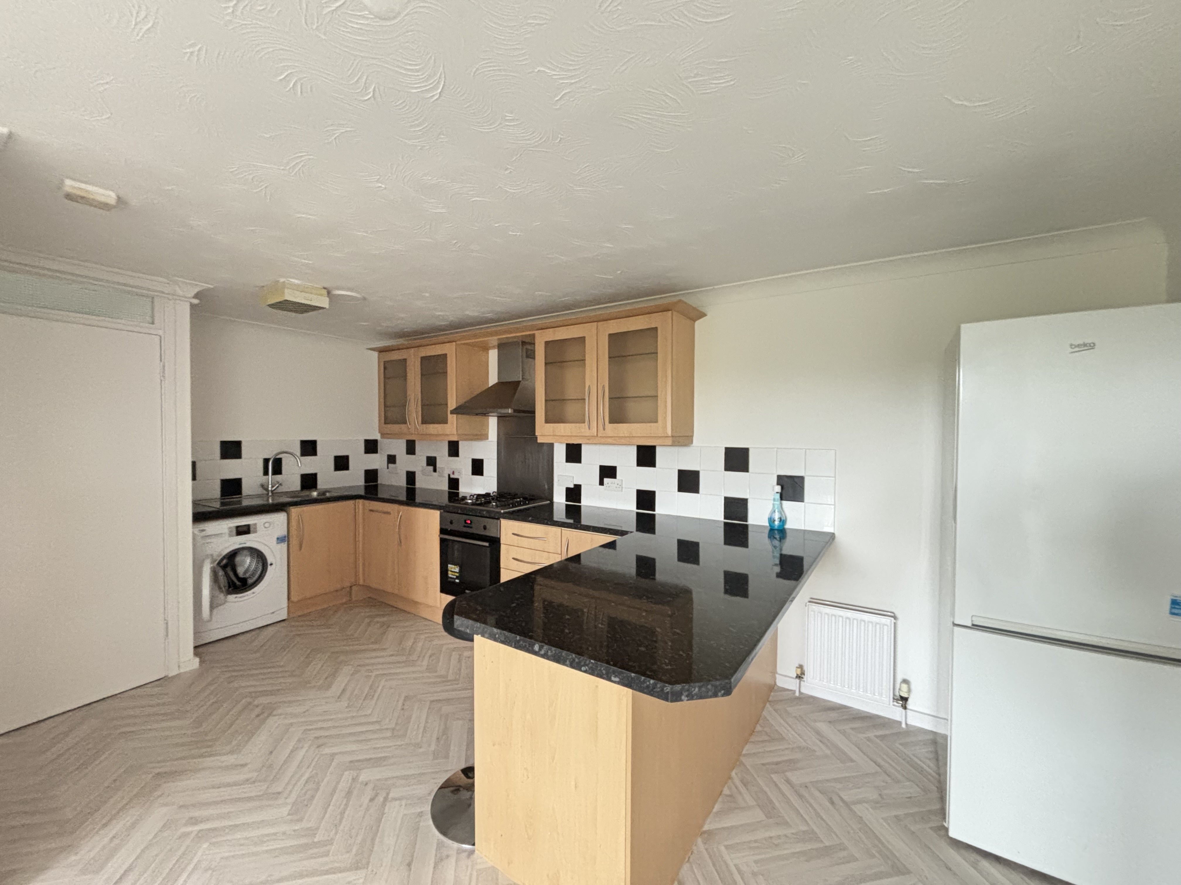 Flat Chaffron Way in Milton Keynes