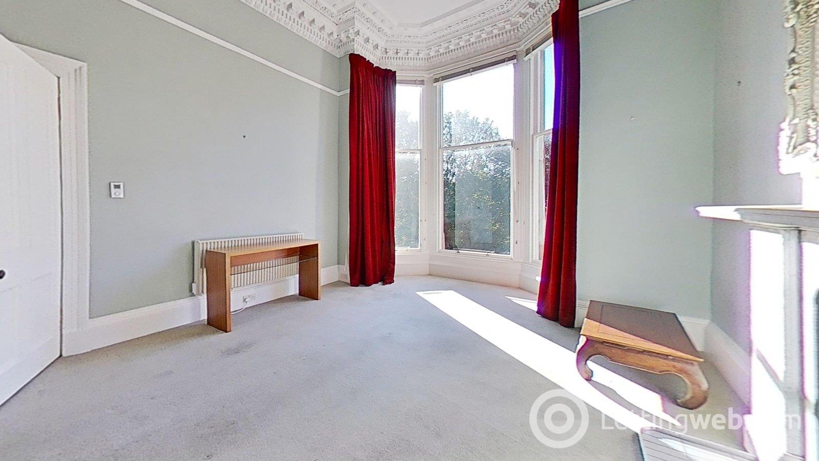 Flat Belgrave Crescent in Edinburgh