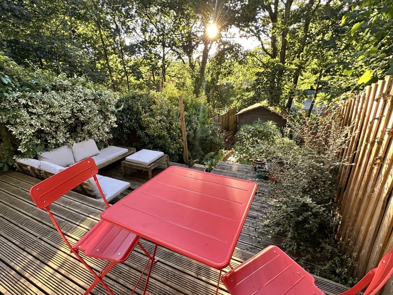 Flat Cotswold Road in Bristol