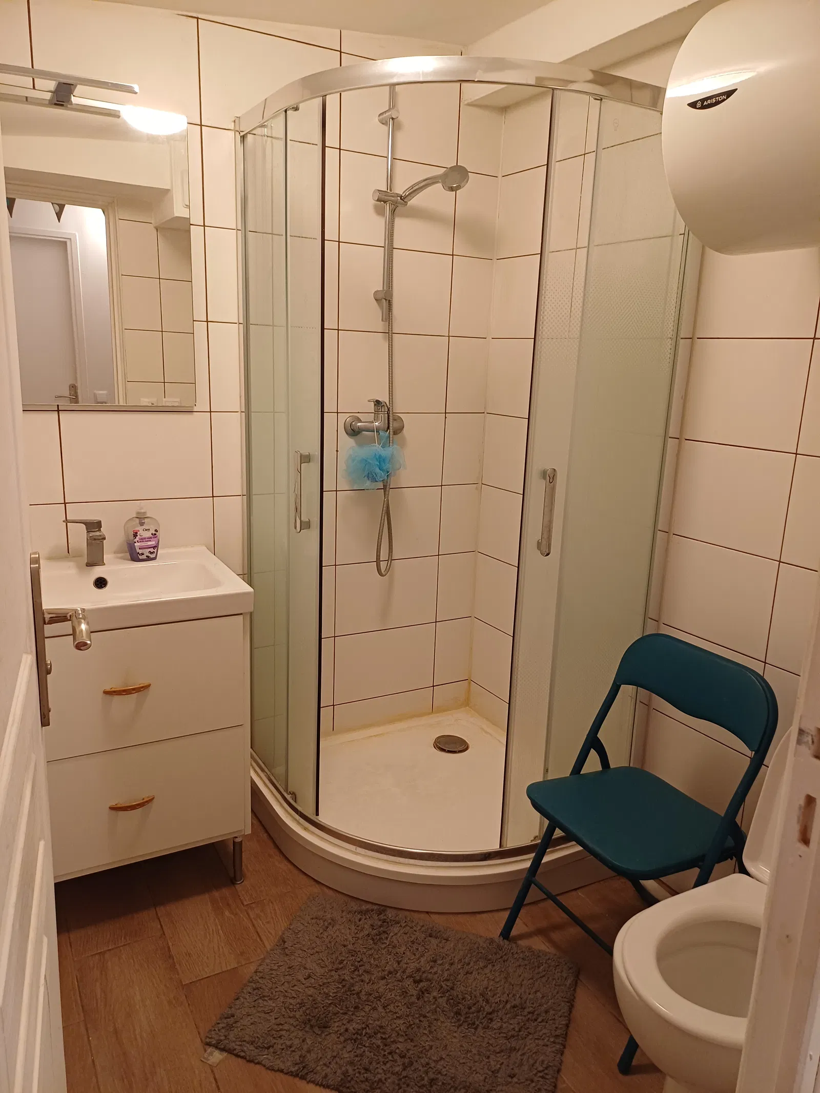 Room Rue de la Raffière in Saint-Germain-en-Laye