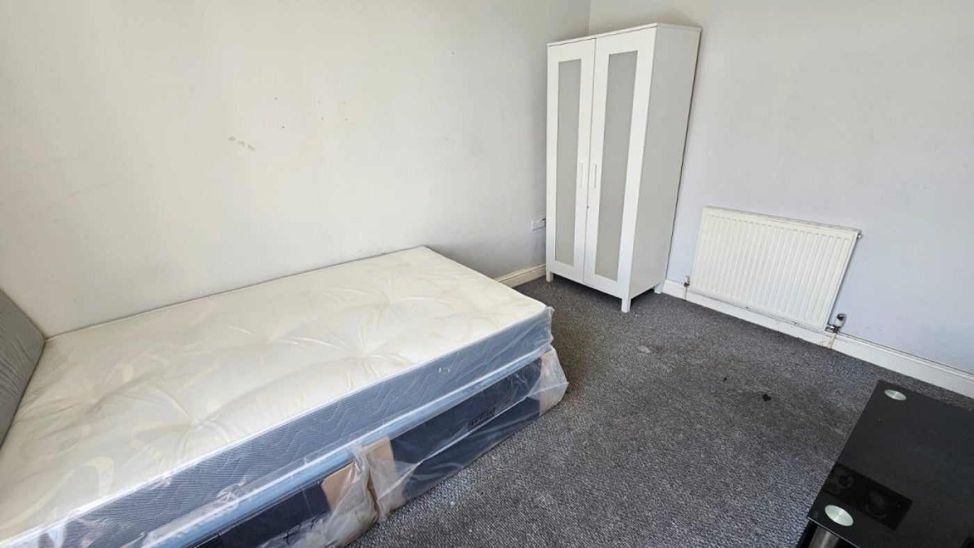 Room Farrar Street in Barnsley