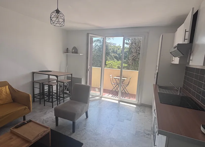 Flat Avenue Aristide Briand Prolongée in Toulon