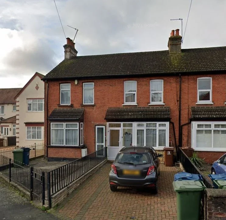 Flat Churchill Road in Greater London