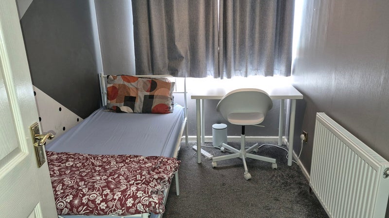Room Pike Drive in Chelmsley Wood