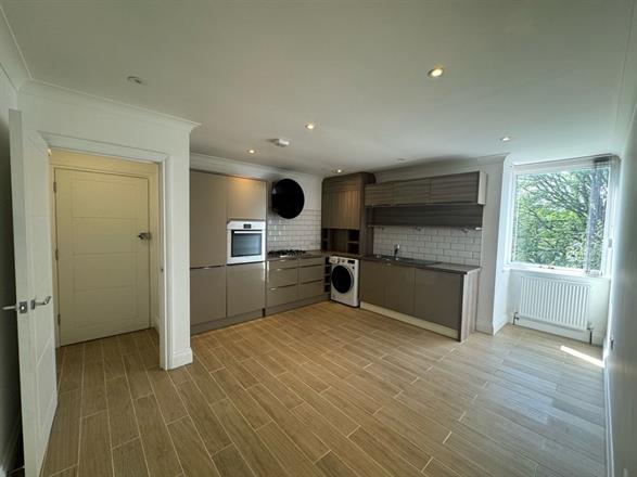 Flat West Wycombe Road in High Wycombe