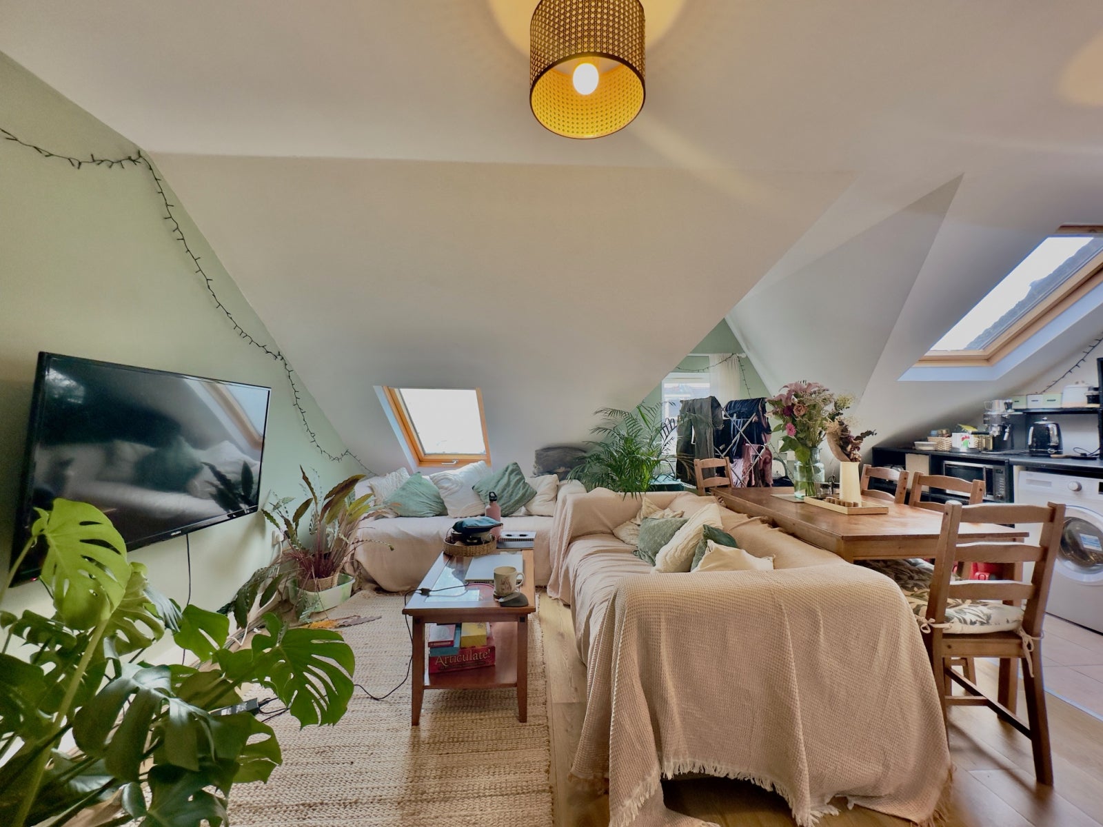 Flat Lucien Road in Greater London