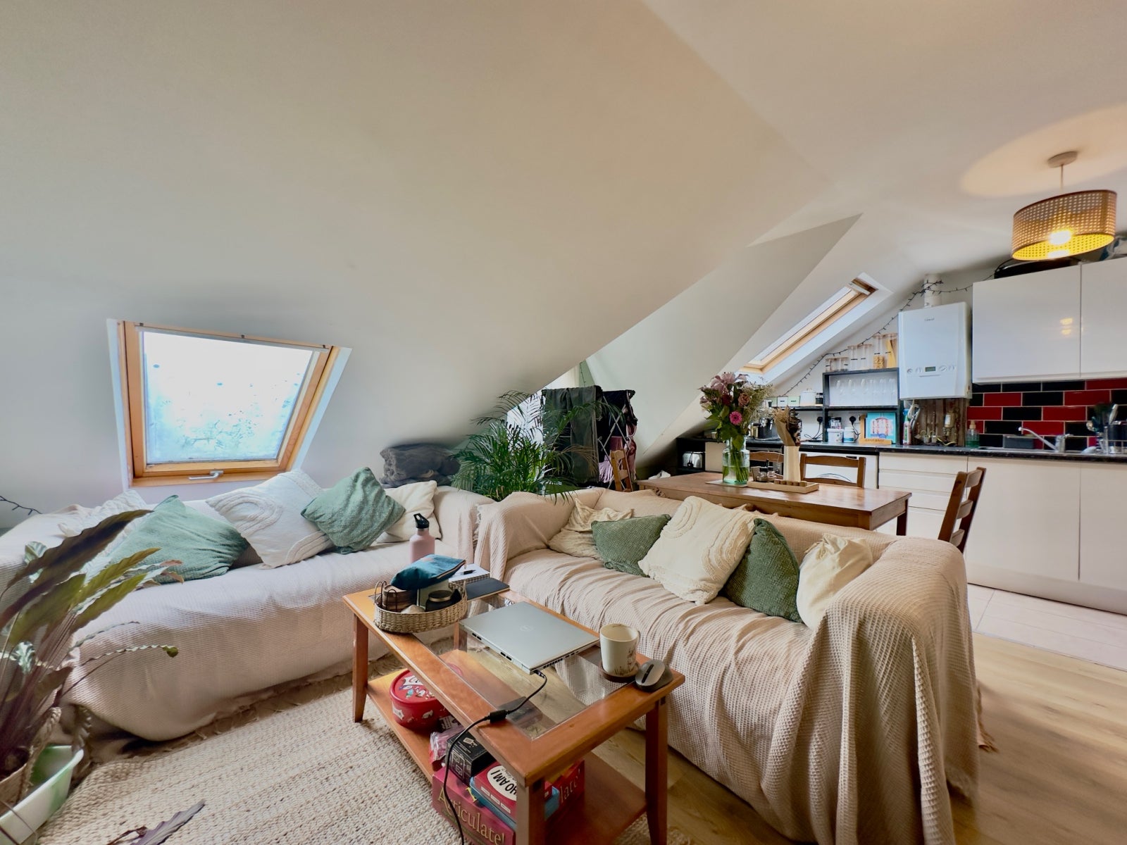 Flat Lucien Road in Greater London