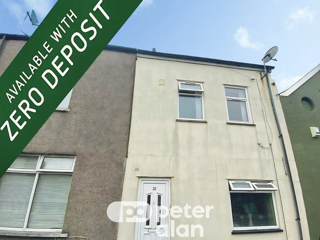 Flat Wyndham Crescent in Cardiff