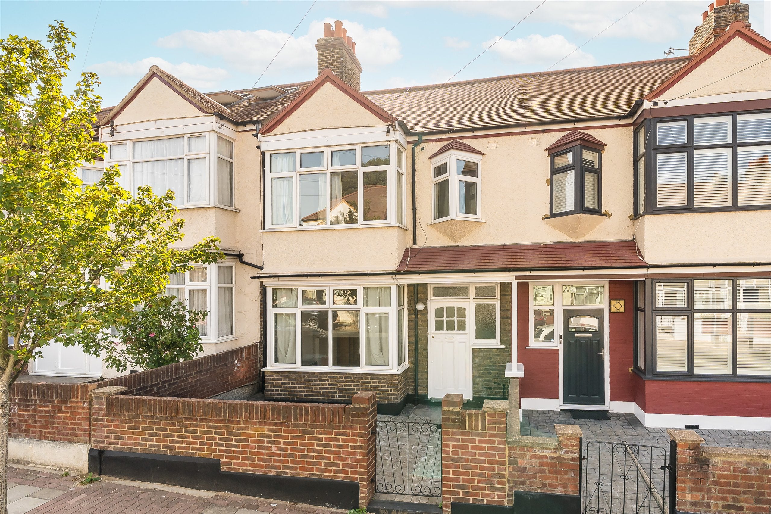 House Fishponds Road in Greater London