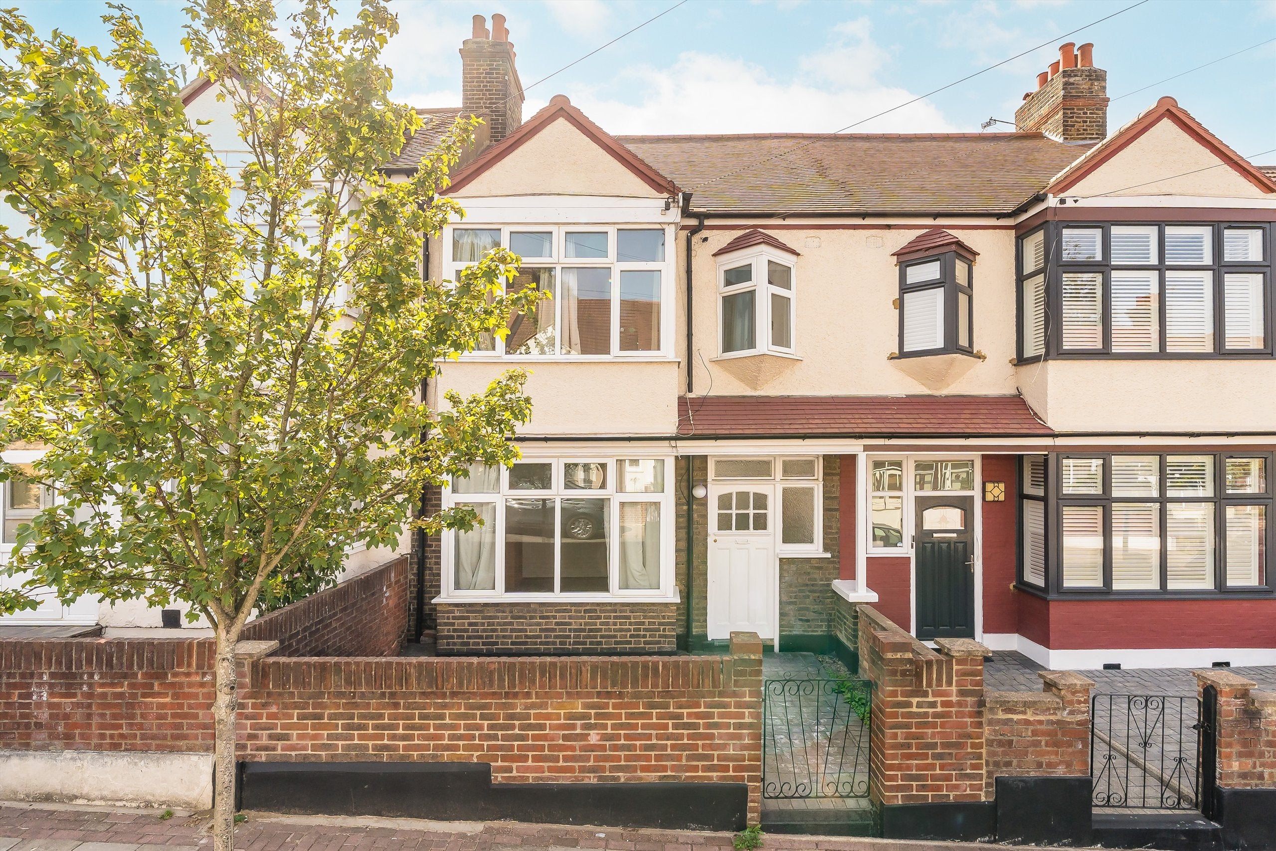 House Fishponds Road in Greater London