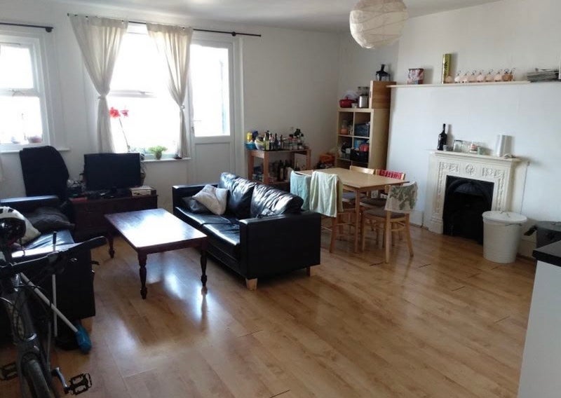 Room Green Lanes in Greater London