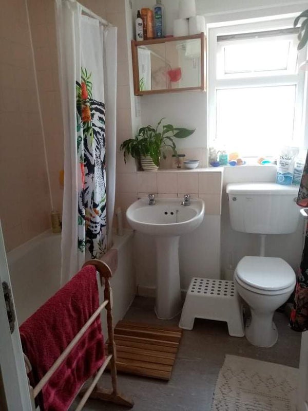 Room Collin Road in Bristol