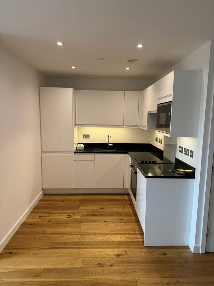 Flat Warren Road in Cheadle Hulme