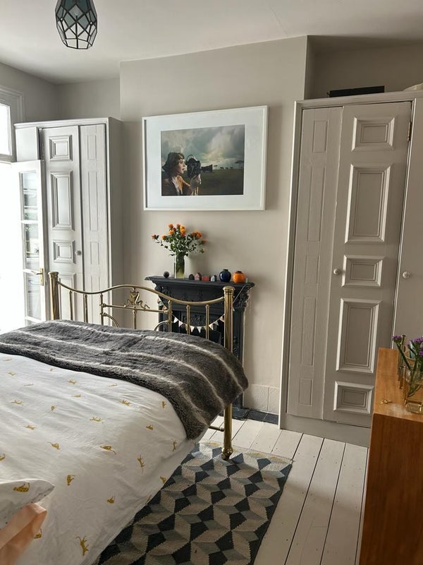 Flat Malpas Road in Greater London