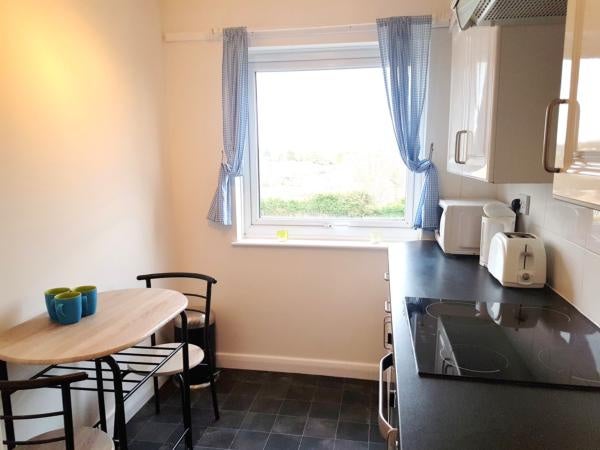 Flat Norbury Close in Derby