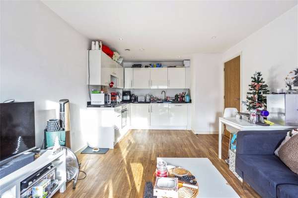 Flat Elmira Way in Salford