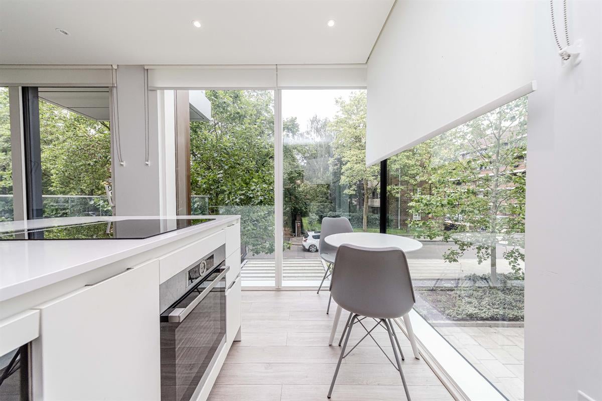 Flat Woodberry Down in Greater London
