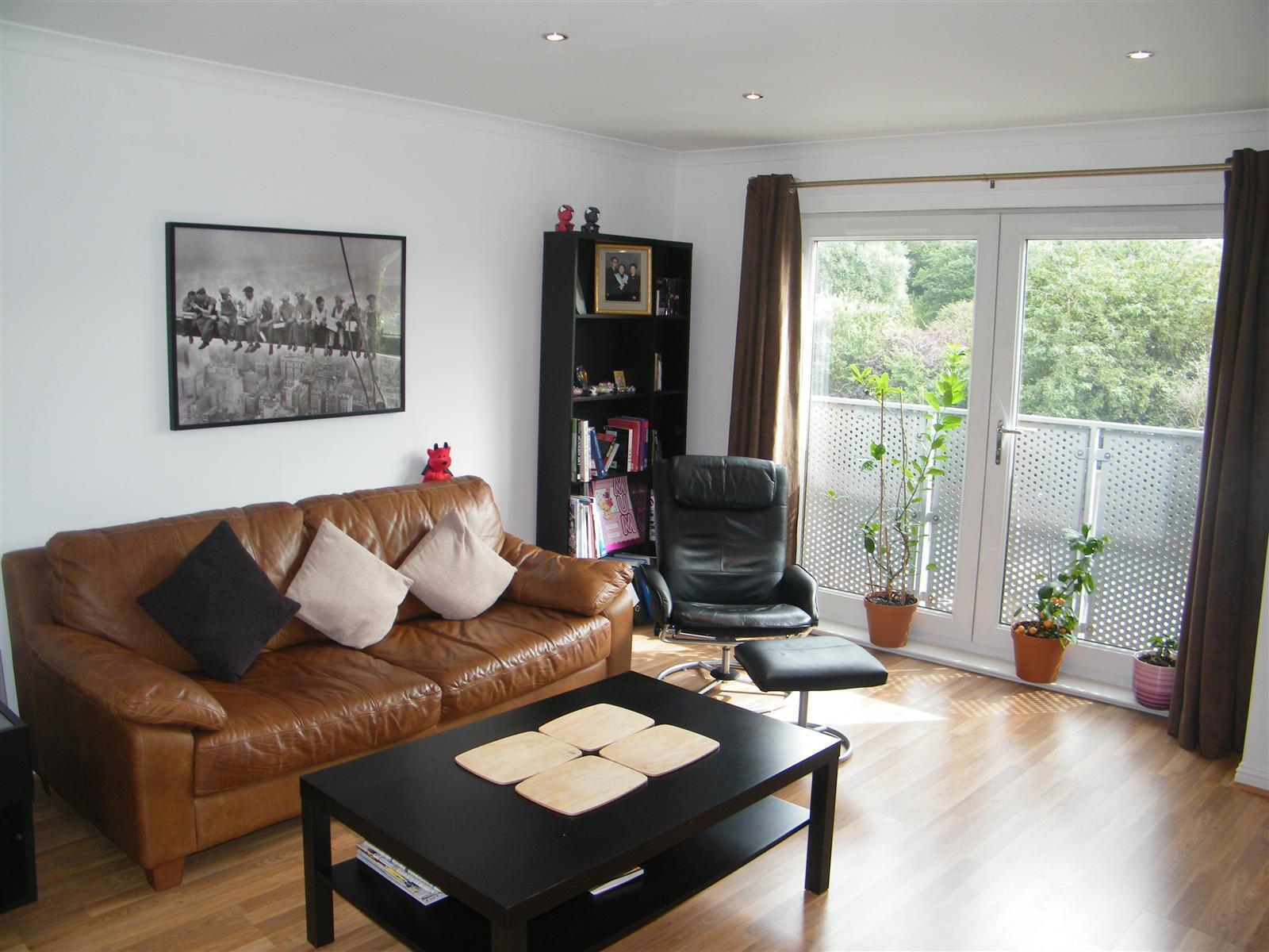 Flat Dawson Road in Glasgow