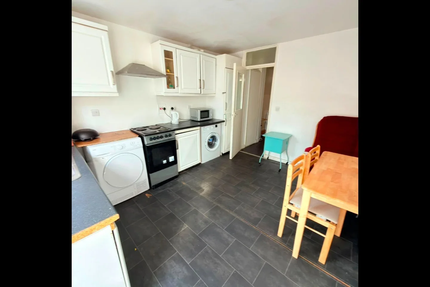 Room Clifton Way in Greater London