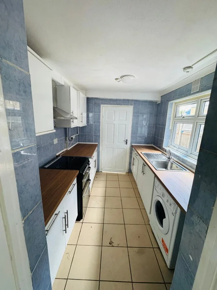 House Dore Avenue in Greater London