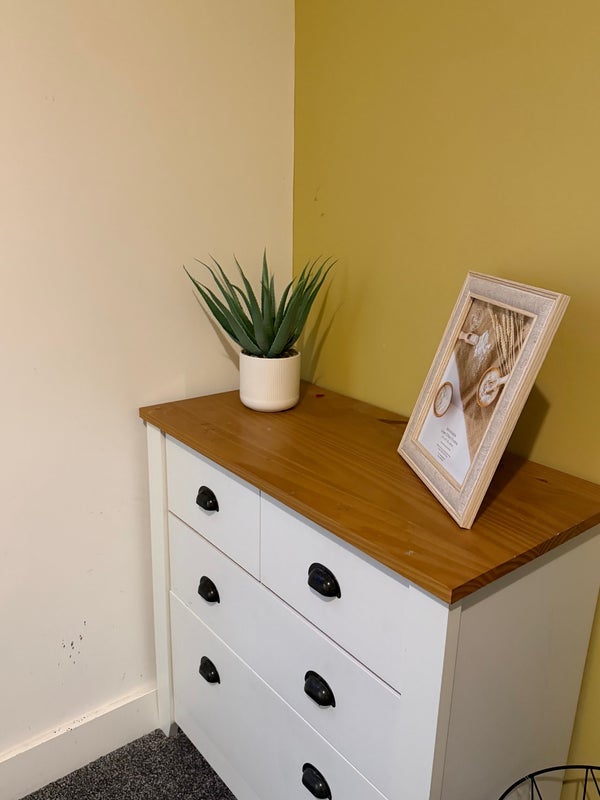 Room Back Moorfield Grove in Bolton