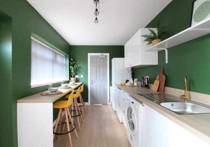 Room Back Moorfield Grove in Bolton
