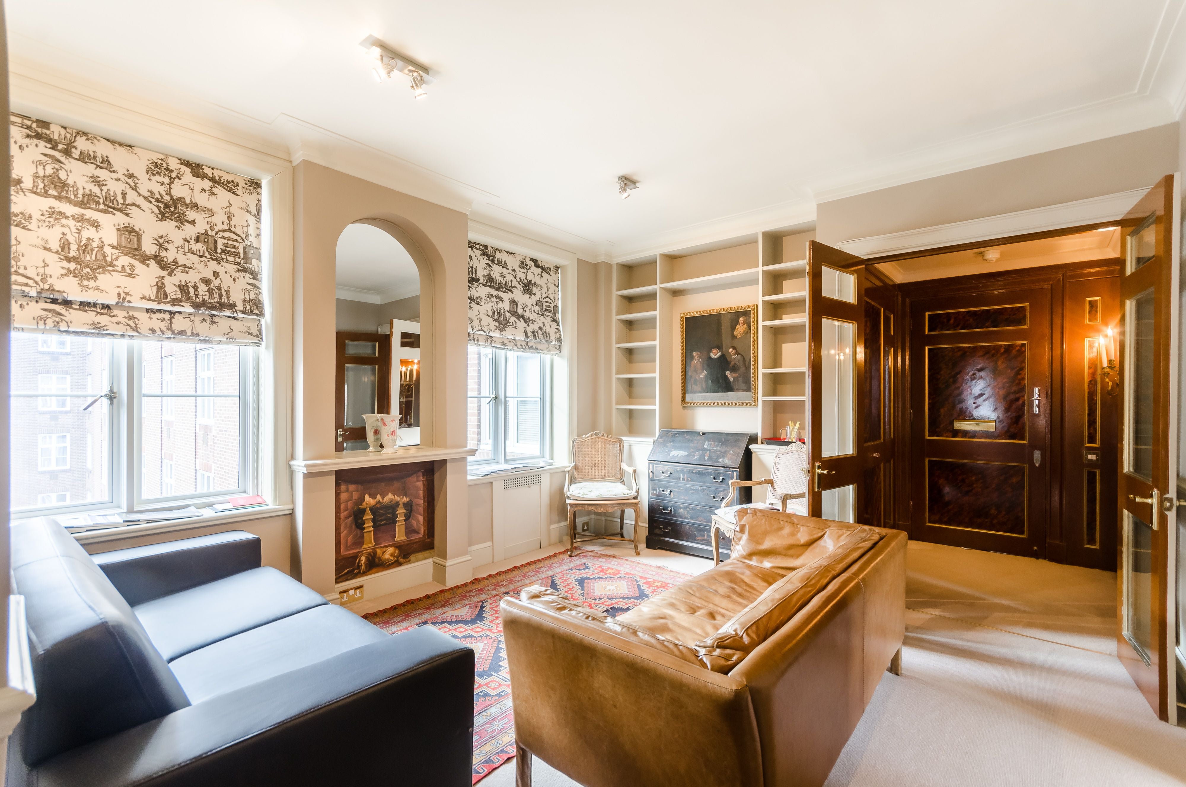 Flat Chesterfield Gardens in City of Westminster