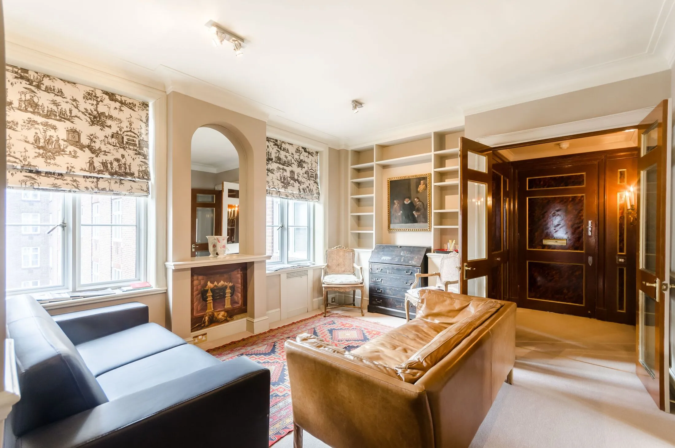 Flat Chesterfield Gardens in City of Westminster