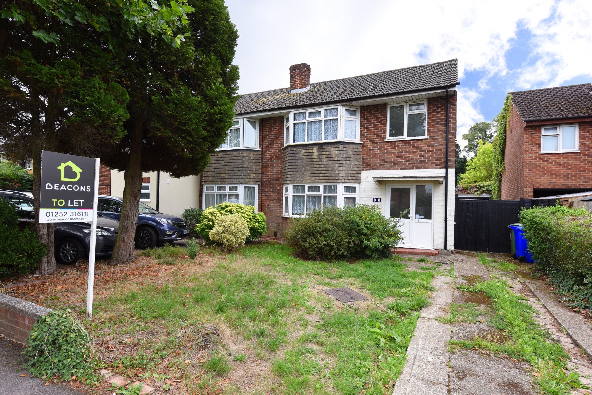 House Holly Road in Rushmoor