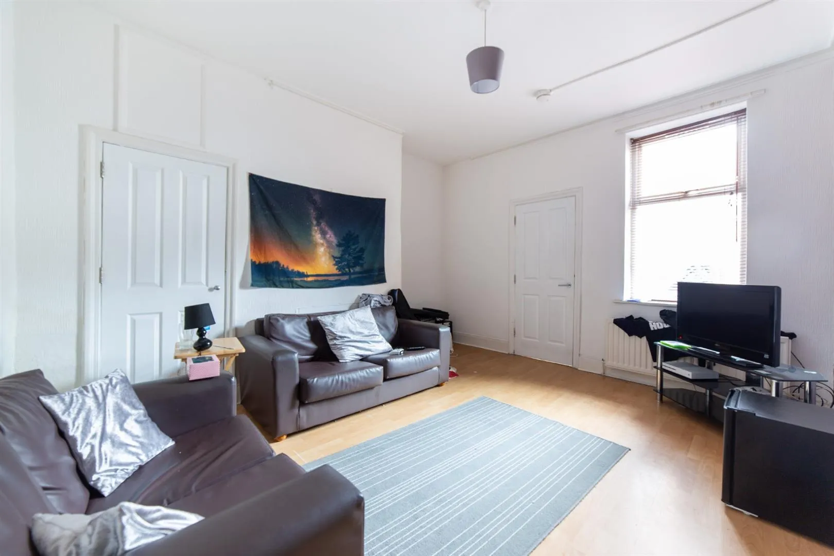 Flat Second Avenue in Newcastle upon Tyne