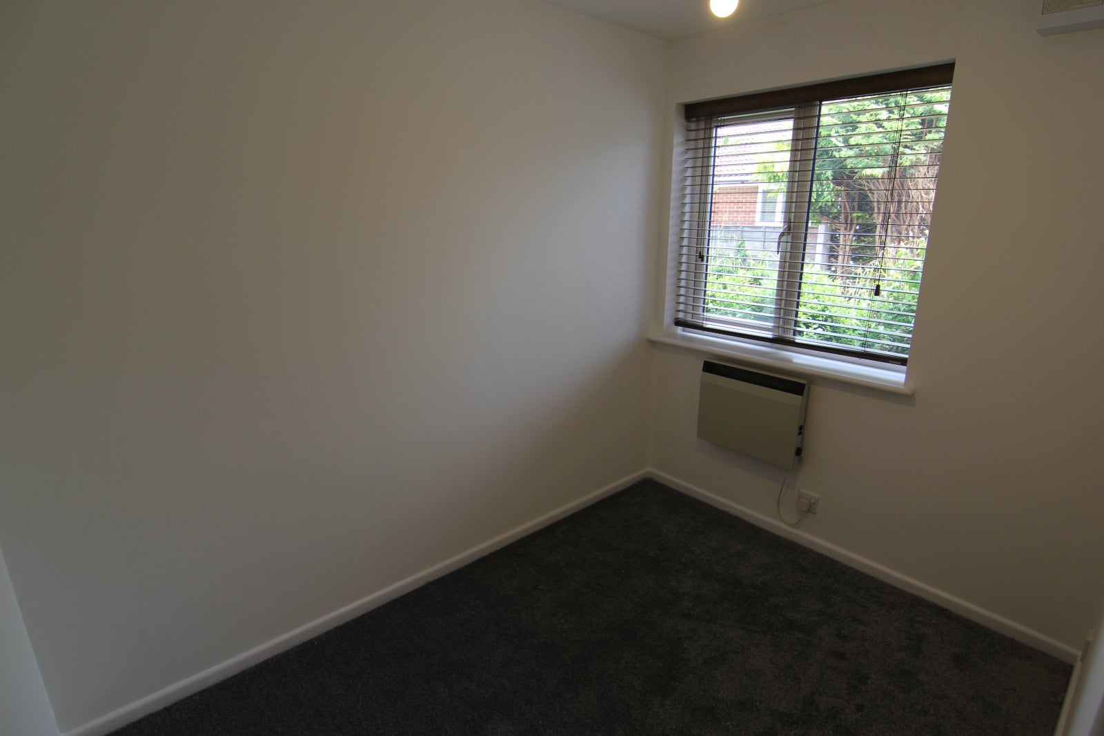 Flat Nightingale Drive in Tameside