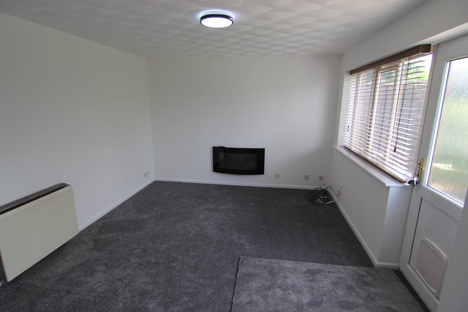 Flat Nightingale Drive in Tameside
