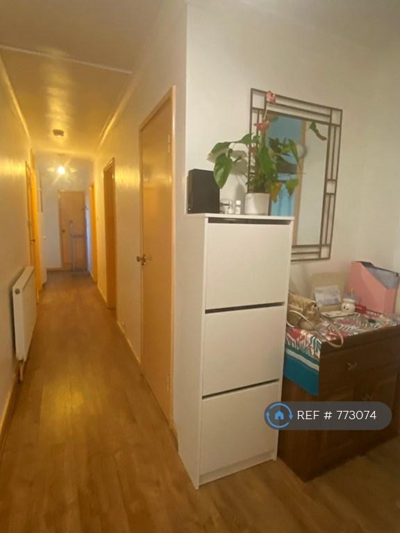 Room Mandeville Street in Greater London