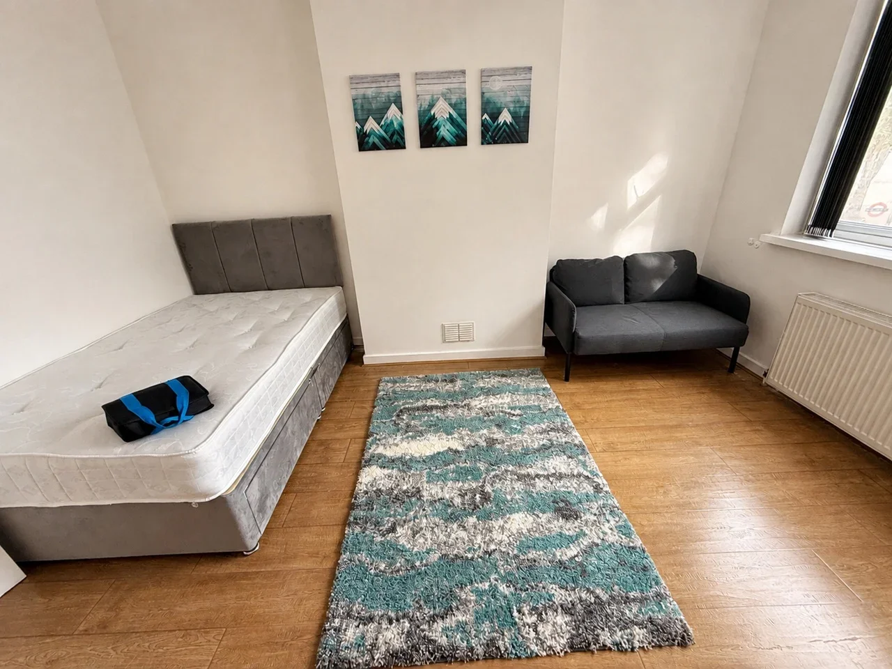 Flat Coopers Lane in Greater London