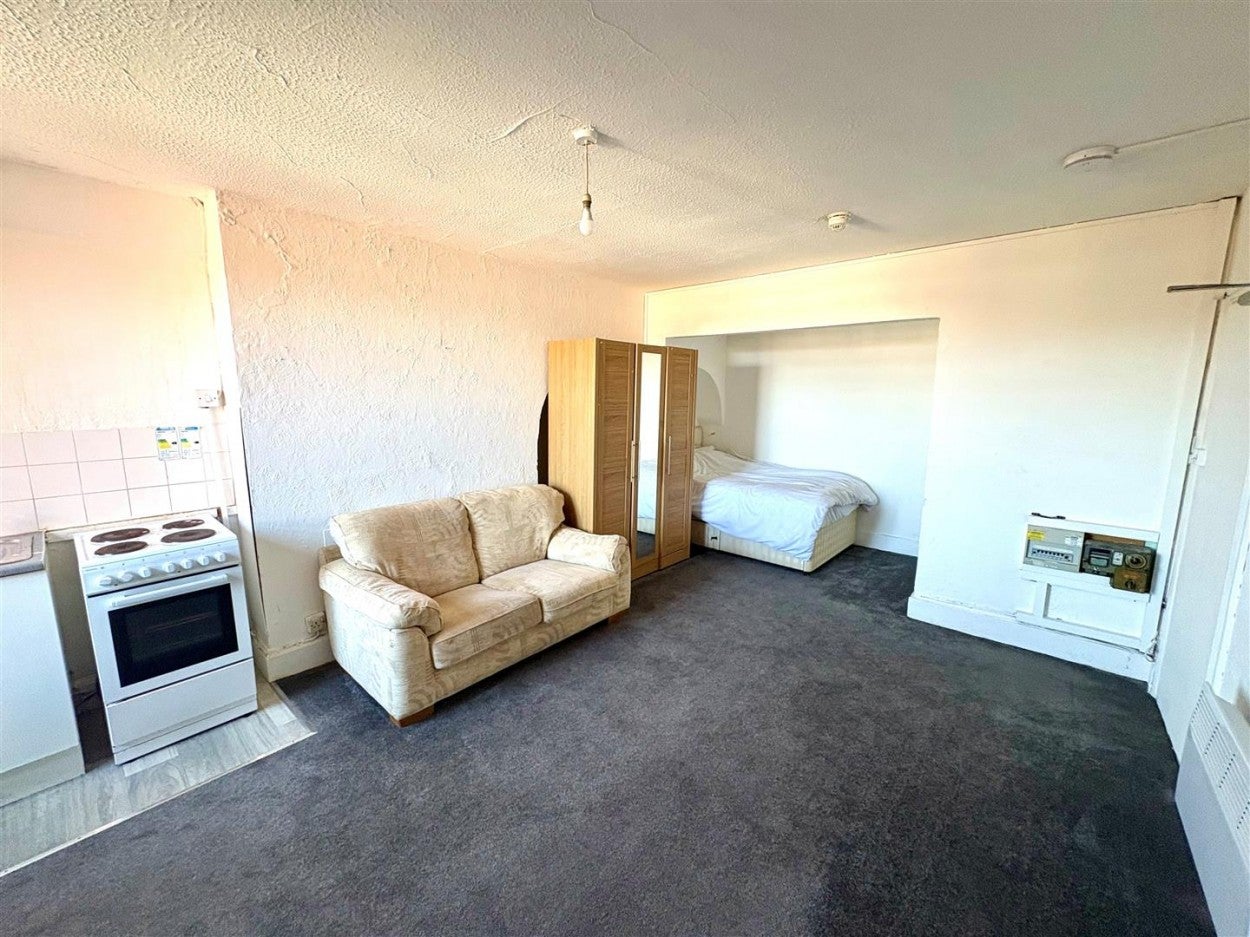 Room South Terrace in Arun