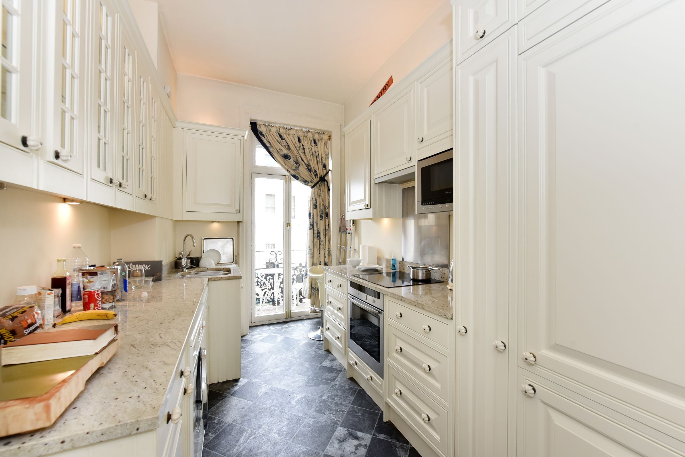 Flat Rich Lane in Greater London