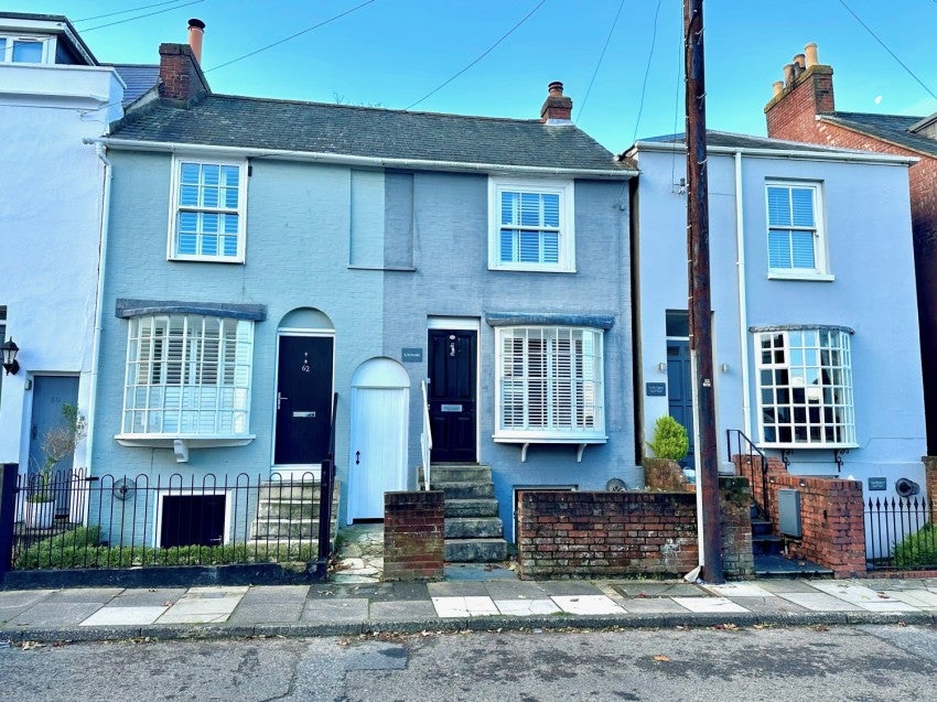 House Gosport Street in New Forest
