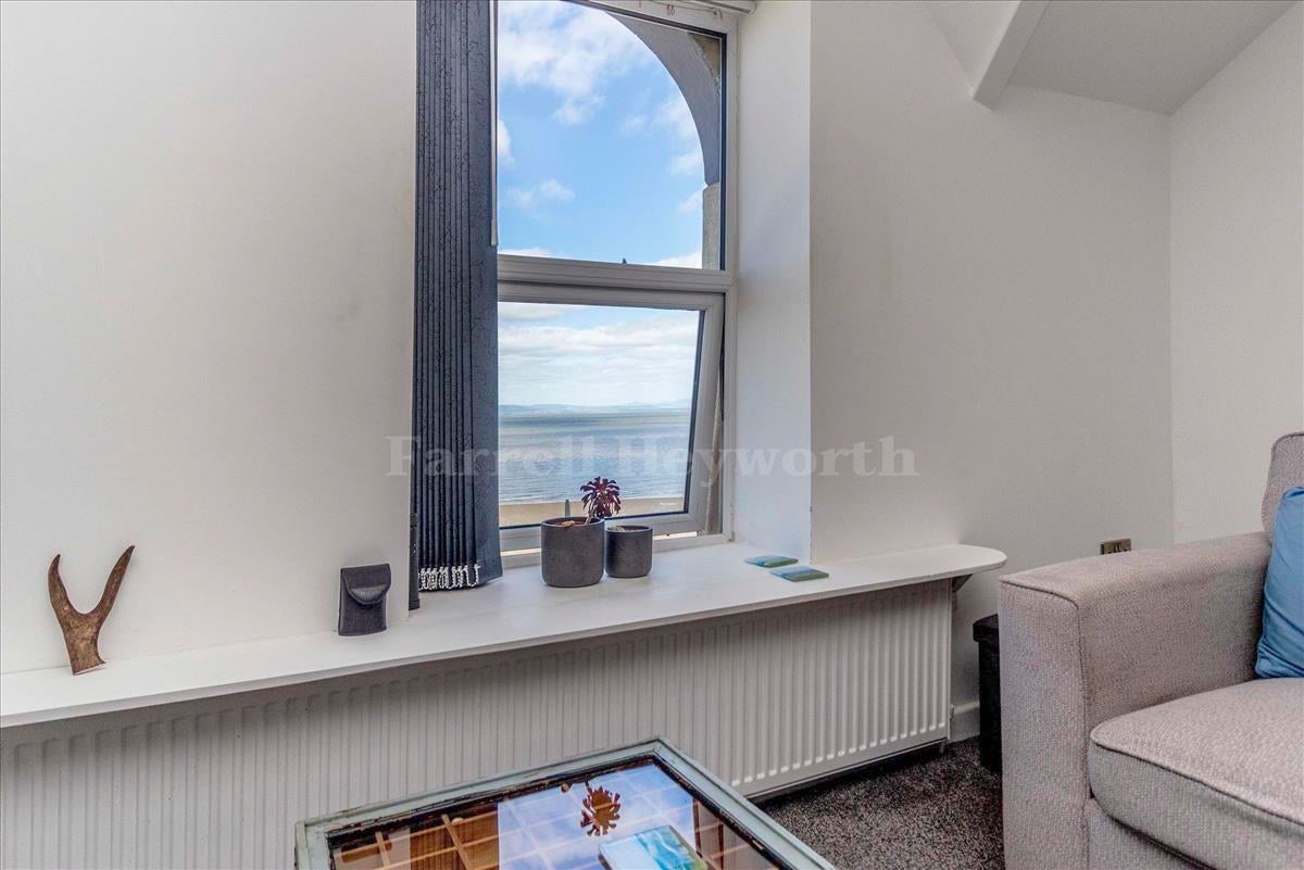 Flat Sandylands Promenade in Morecambe