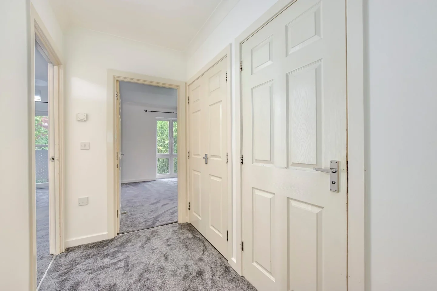 Flat Manhattan Avenue in Watford