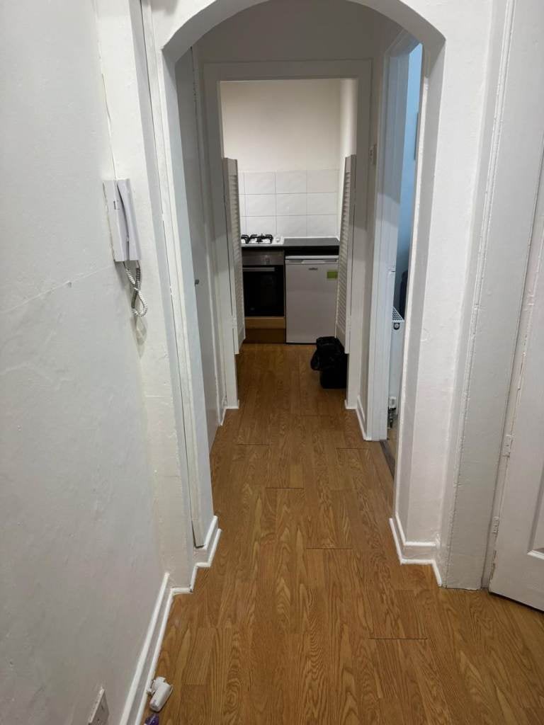 Flat Albert Street in City of Edinburgh