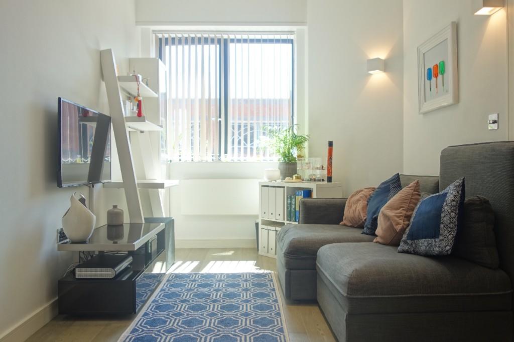 Flat Wellington Street in Slough