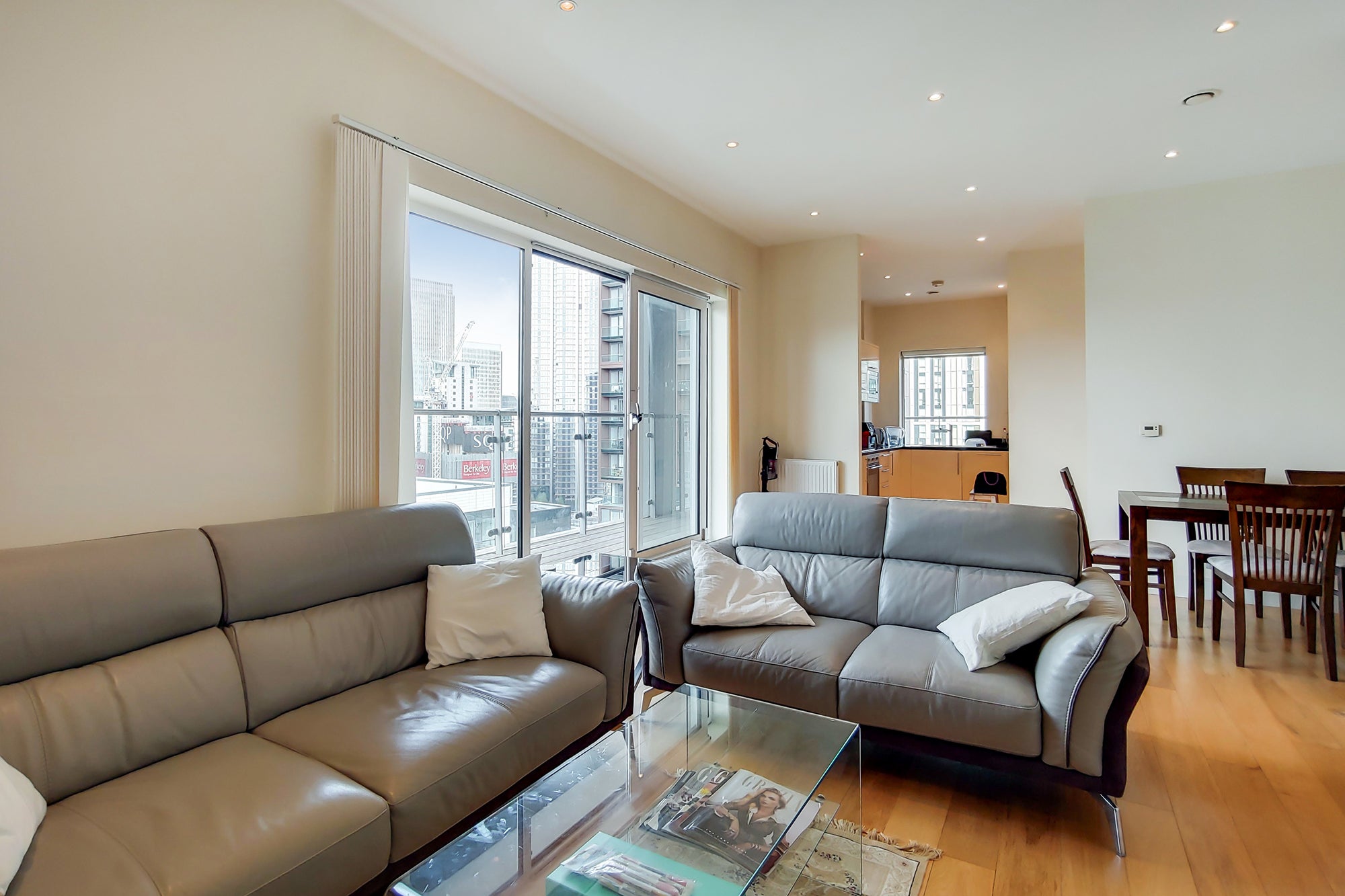Flat Cassilis Road in Greater London